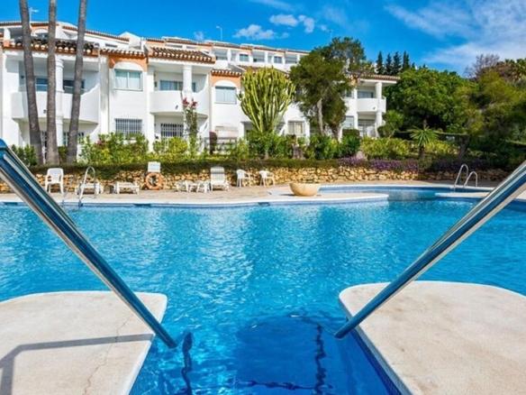 Apartment for sale in Viera de Calahonda, Calahonda