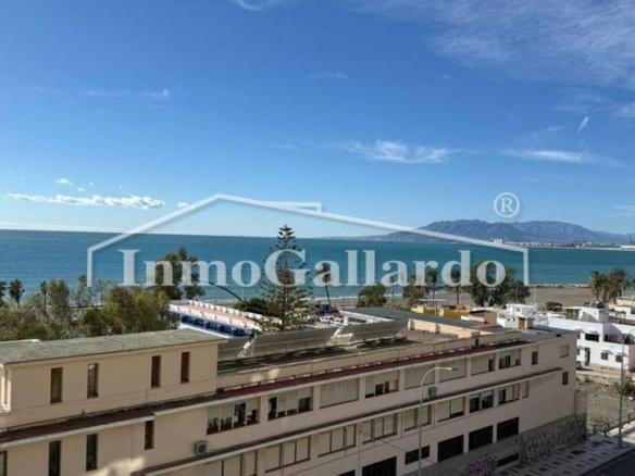 Apartment for sale in El Palo
