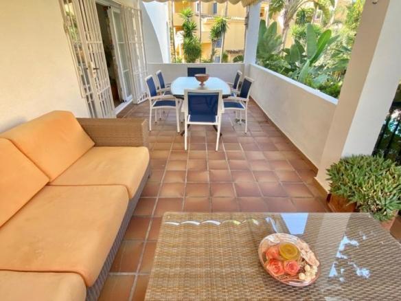 Apartment for sale in Piedramar-Arroyo Piedras, 1, Nagüeles Alto