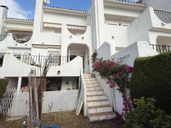 Townhouse for sale in Jilguero (Marbella highlands), 12, Alto de los Monteros