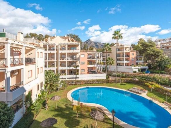 Apartment for sale on Avenida del Prado, 69, Las Brisas
