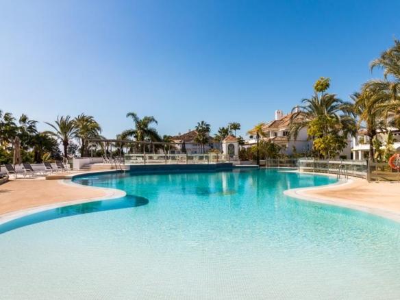 Apartment for sale in Lomas de Marbella Club