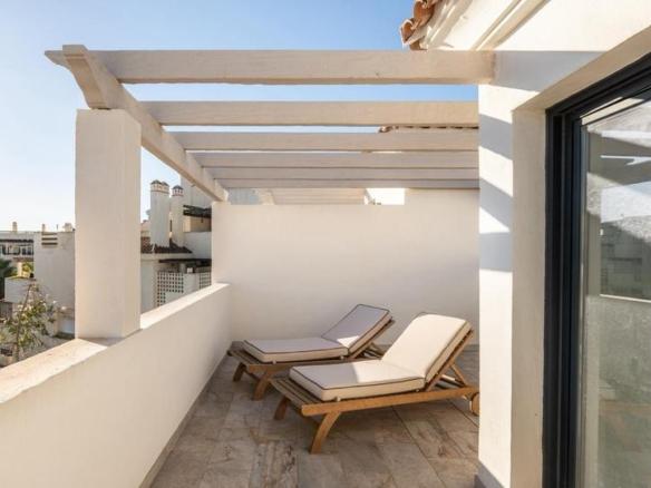 Townhouse for sale in Paraiso – Barronal
