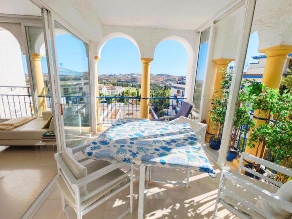 Apartment for sale on Avenida Francia, Mijas Golf