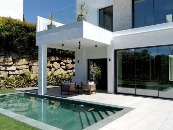 House or villa for sale in Guadalobón