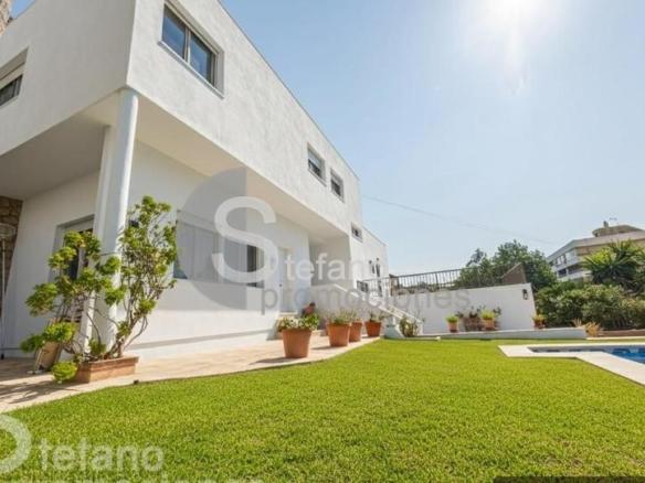 House or villa for sale in La Malagueta – Monte Sancha
