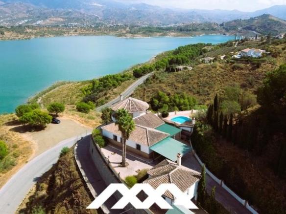 House or villa for sale in N/a, Viñuela