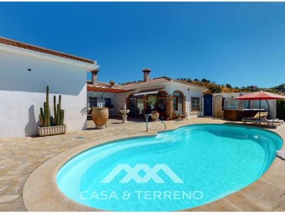 House or villa for sale in N/a, Iznate