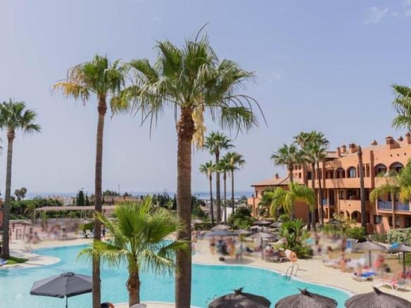 Apartment for sale on Bell-air Street, Los Flamingos