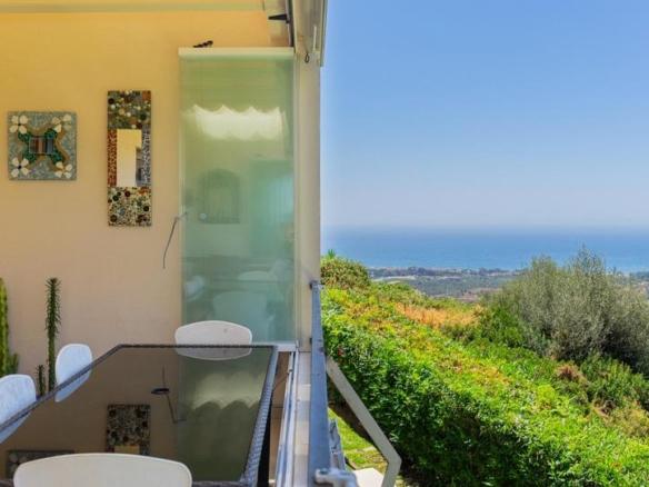 Duplex for sale in Urbanización Los Altos de Los Monteros, Alto de los Monteros