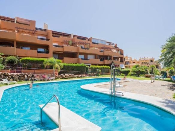 Apartment for sale on Calle Diamante in Riviera, Riviera del Sol