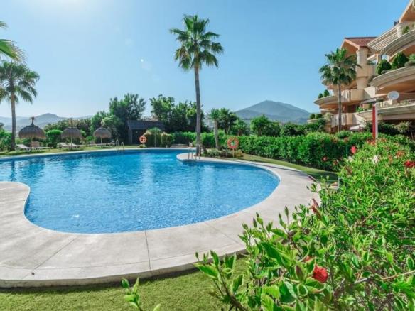 Ground floor apartment for sale in Los Naranjos
