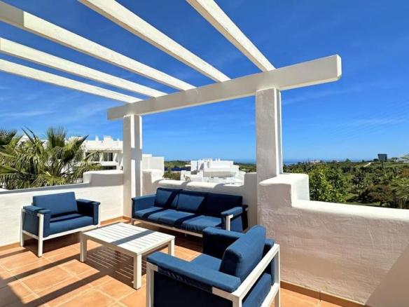 Penthouse for sale in Alcazaba Lagoon, 1, Casares village