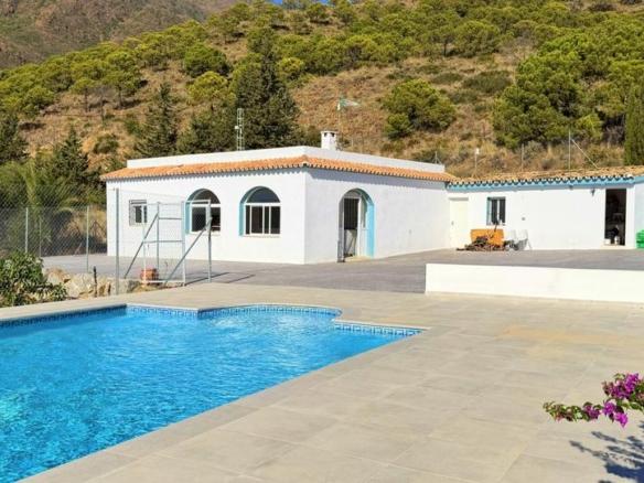 House or villa for sale in Urbanización Altos de Guadalobon, Valle Romano Golf