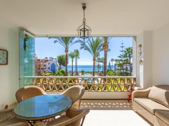 Apartment for sale in La Perla de la Bahía, Casares Bay