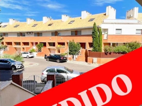 House or villa for sale in Azucarera