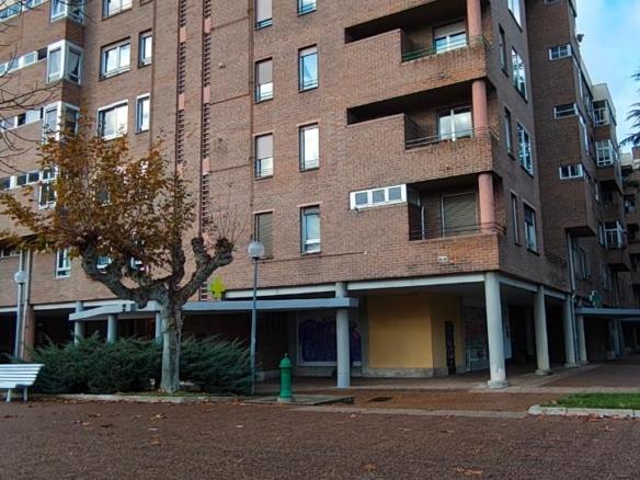 Apartment for sale on Calle de Bartolomé de Carranza, 48, Mendebaldea – Ermitagaña