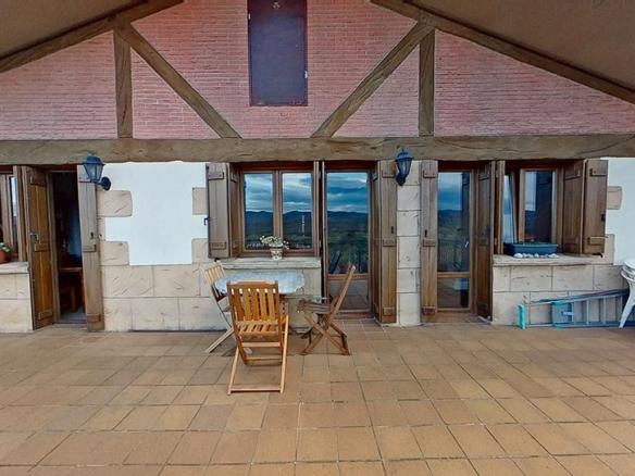 House or chalet for sale in San Martinkalde, 45, Urdiain
