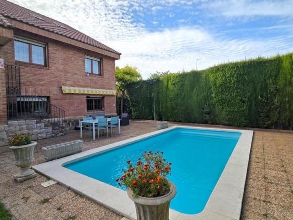 House or villa for sale in San Isidro Labrador, Fontellas