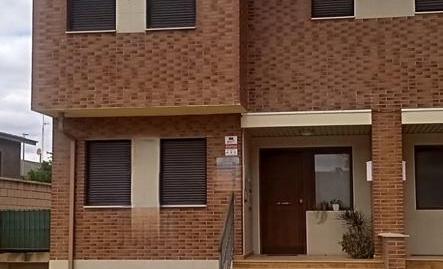 House or villa for sale in Raimundo Lanas, Castejón (Navarra)