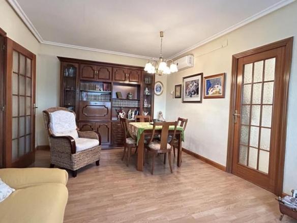 House or villa for sale in Jerónimo Marco, Castejón (Navarra)