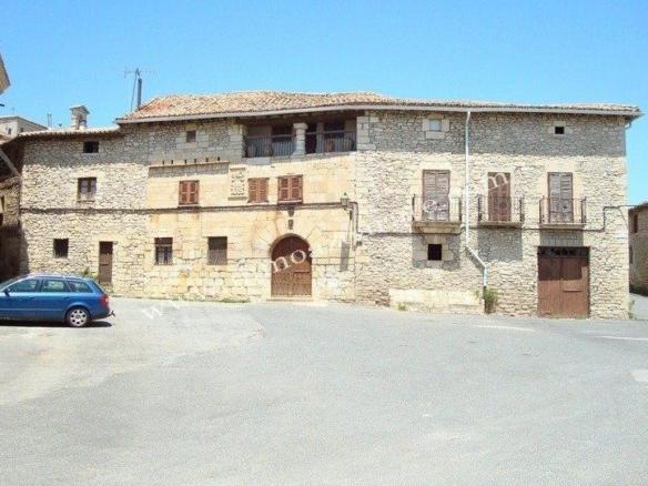 House or chalet for sale in Valle de Yerri / Deierri