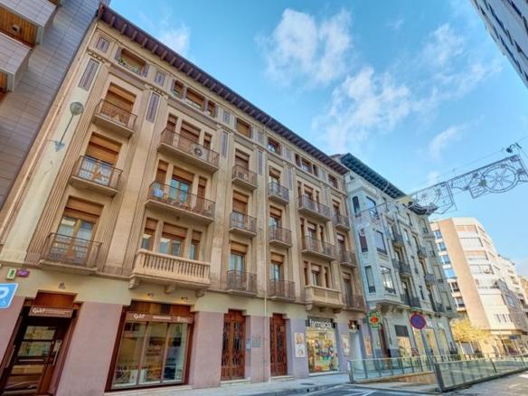 Apartment for sale in Pamplona-Iruña – Leyre Street, 18, 1st floor, Ensanche