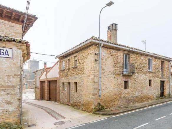 Townhouse for sale in Lerga – Calle Mayor, 9, Lerga