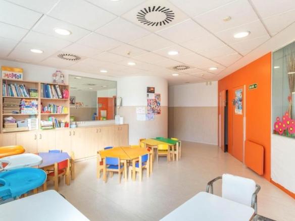 Commercial premises for sale in Paseo de Los Donantes de Sangre, Chantrea