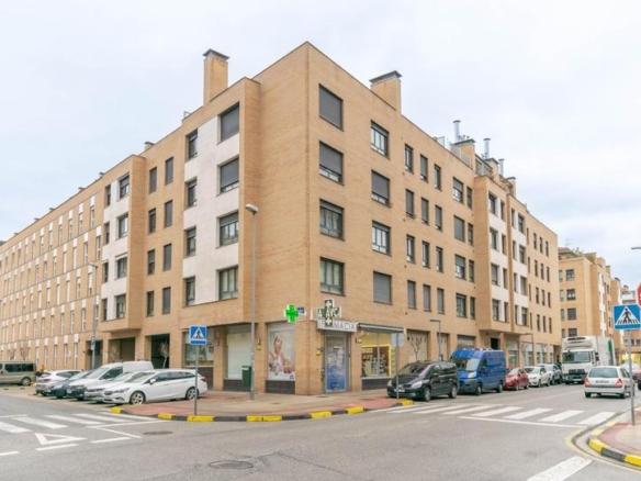 Apartment for sale on Rigoberta Menchú Street, Ansoáin / Antsoain