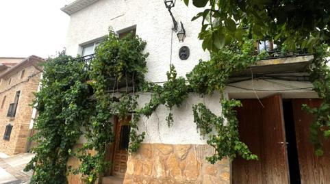 Townhouse for sale on Calle Larreria, Cirauqui / Zirauki