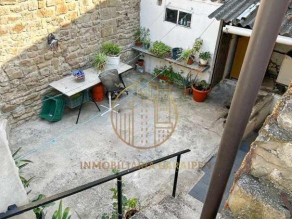 House or villa for sale in Santacara