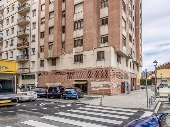 Premises for sale in Landazabal, 7, Burlada / Burlata