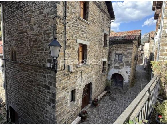 Rustic property for sale in Iriartea, Urzainqui / Urzainki
