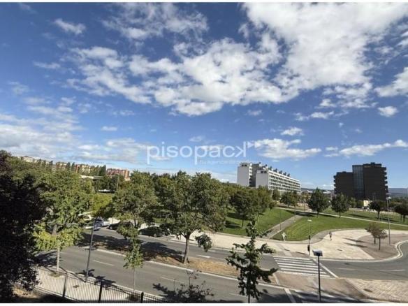 Apartment for sale in Blas de la Serna, Milagrosa