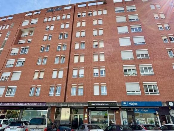 Commercial premises for sale at Calle de Benjamín de Tudela, 10, Mendebaldea – Ermitagaña