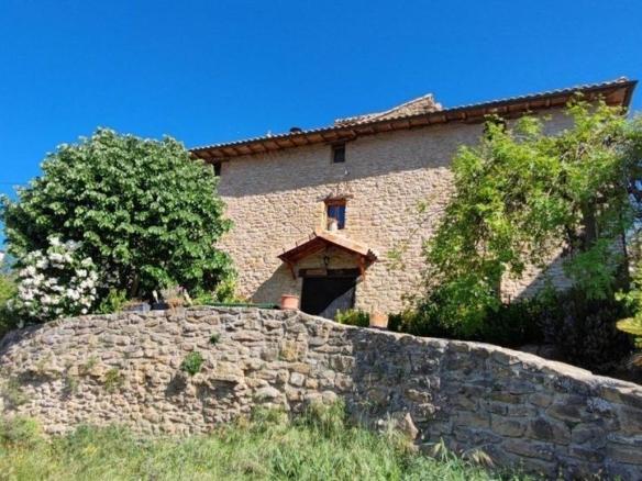 House or villa for sale on Calle Santa Maria de Olleta, 4, Leoz / Leotz