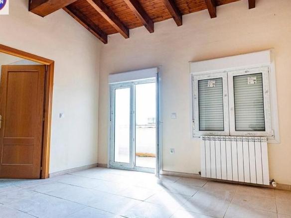 Duplex for sale in Peralta / Azkoien