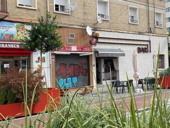 Commercial premises for sale at Calle Doctor Juaristi, 2, San Jorge