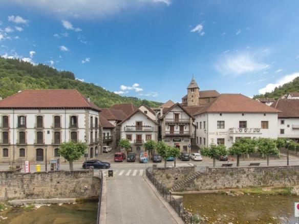 House or chalet for sale in Urrutia, Ochagavía / Otsagabia