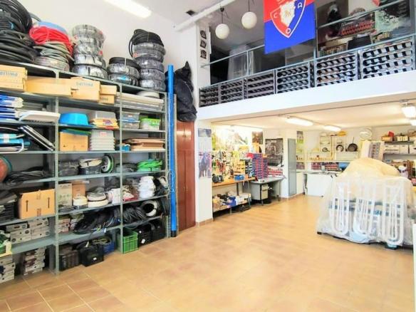 Commercial space for sale in Doctor Lucea, San Jorge