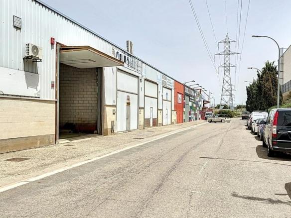 Industrial building for sale in Tudela – Polígono de Servicios, Parque del Queiles