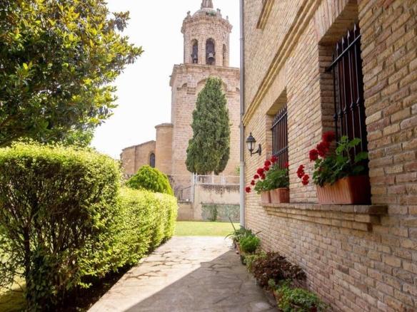 House or villa for sale in Puente la Reina / Gares