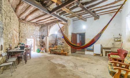 Commercial space for sale in Los Angeles, Mendigorria