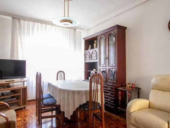 Apartment for sale in Rochapea
