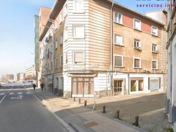 Commercial premises for sale at Calle de Santa Engracia, 7, Buztintxuri