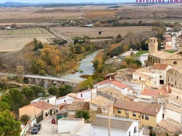 Residential property for sale at Calle Río Arga, 4, Miranda de Arga
