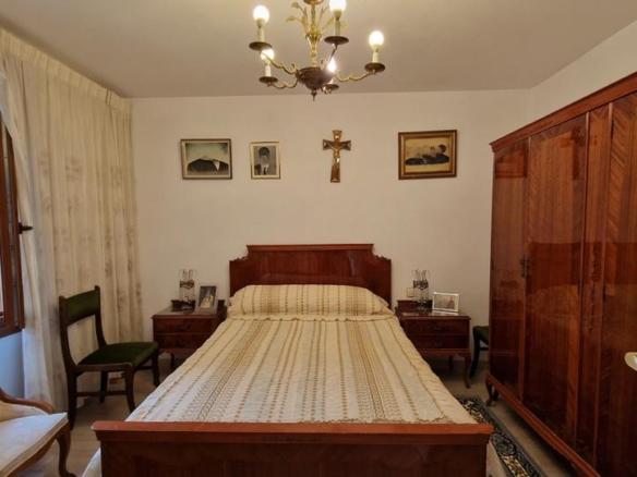House or villa for sale on Montserrat Street, El Cristo