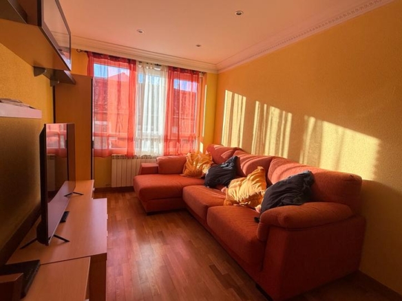 Apartment for sale on Calle Sebastián Elcano, Avenida de Madrid
