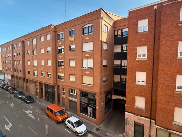 Apartment for sale on Calle Francisco Pizarro, Ave María